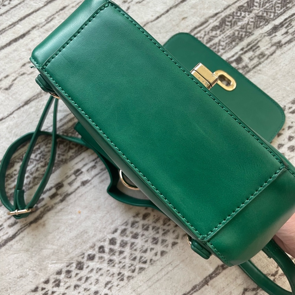 Green Leather Crossbody Bag - Picture 5 of 5